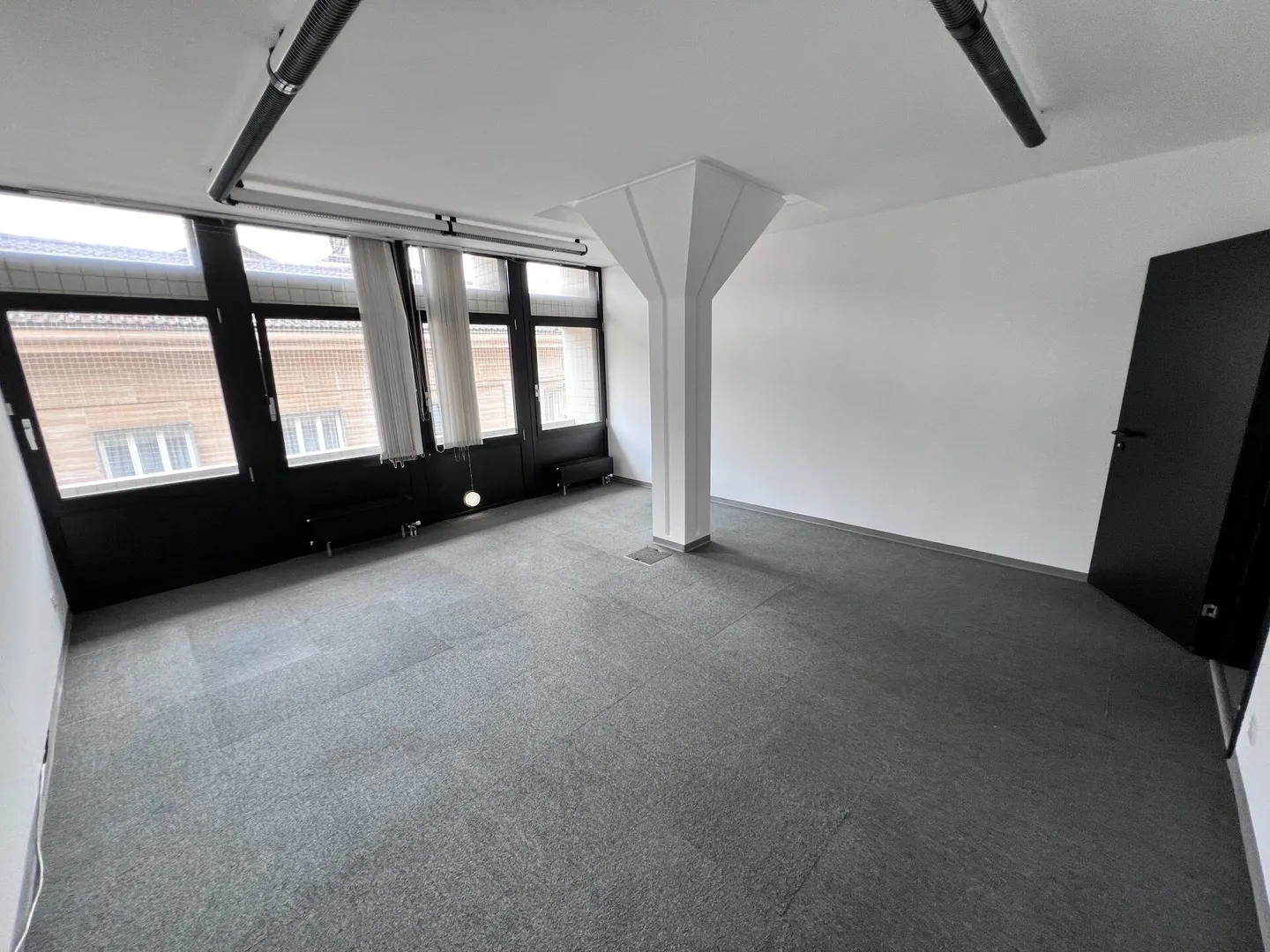 Zentrales Büro in Chiasso - Foto 6 von 7