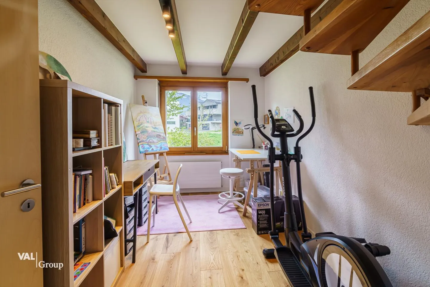 Light-flooded attic apartment with panoramic view at Brigerberg - Photo 9 of 13