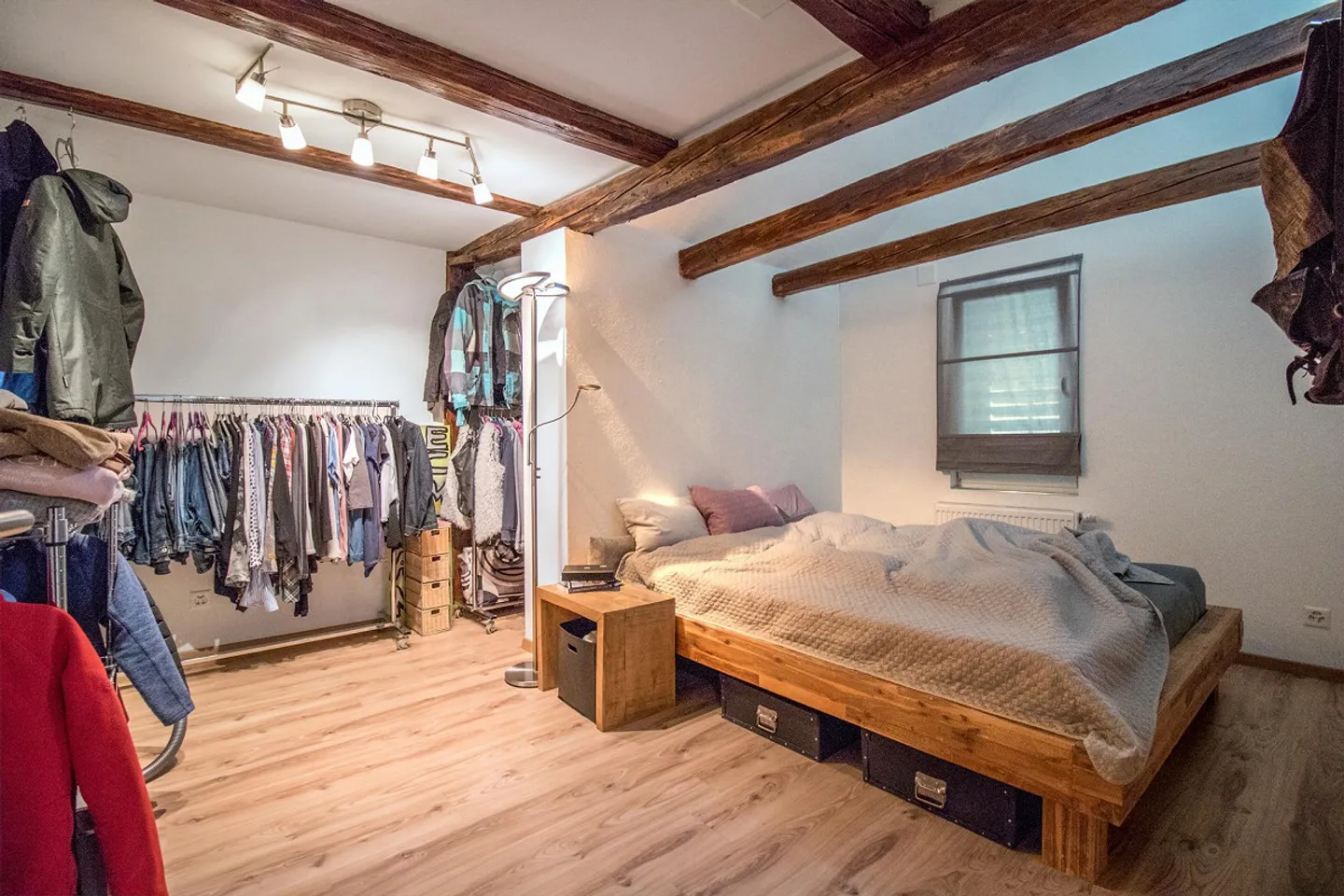 Appartamento mansardato arredato di 2,5 stanze nella città vecchia di Altstätten SG - Foto 4 di 11