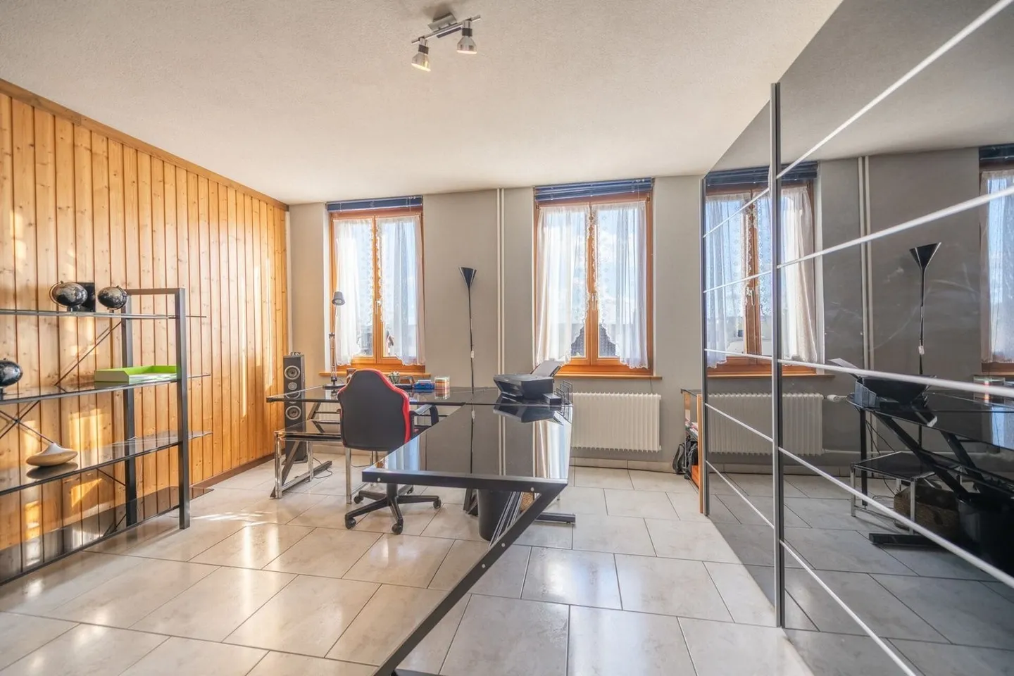 Two-family house as a residential, investment property or multi-generational house - Photo 10 of 13