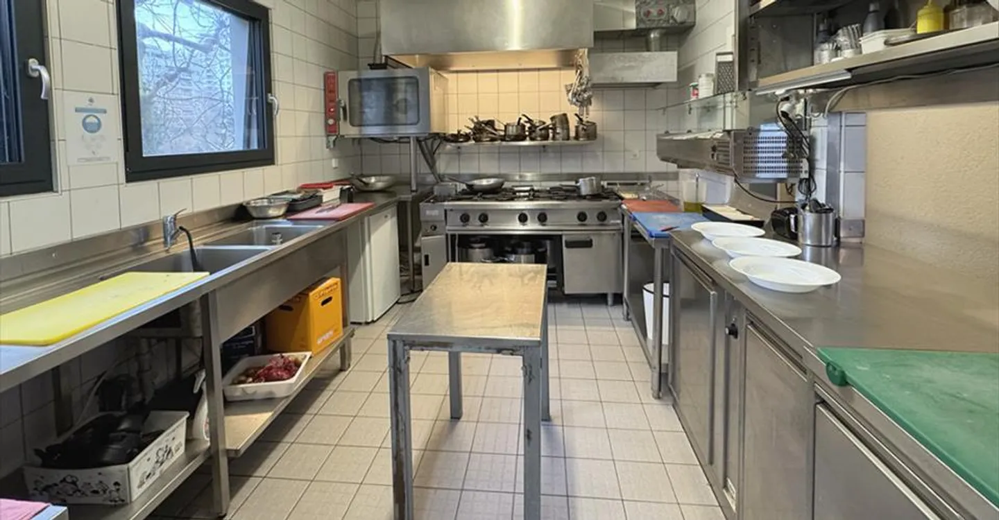 Edificio ad uso misto in affitto - Foto 8 di 8