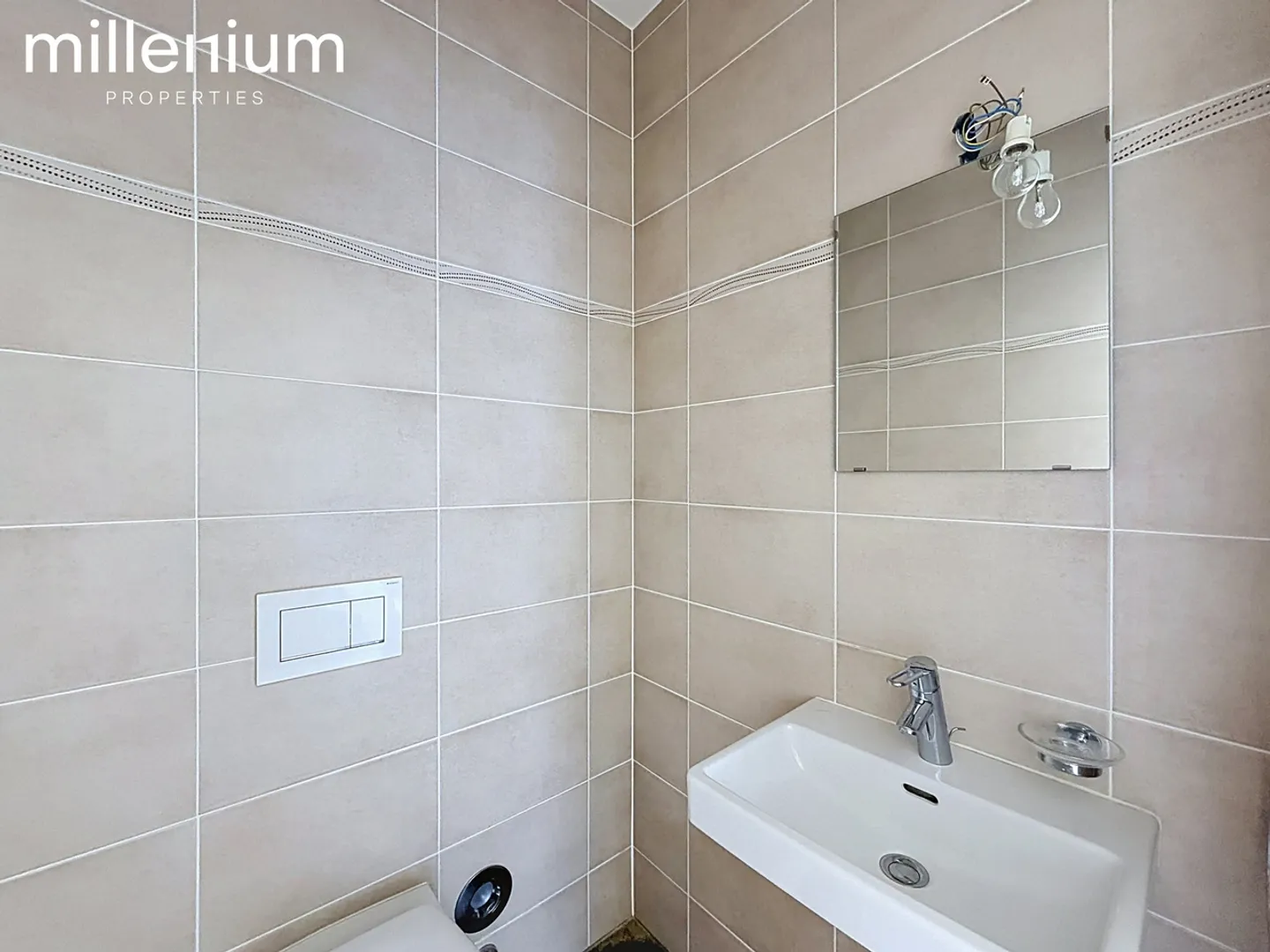 Appartement avec 4 chambres, grand balcon et équipements modernes à Meyrin - Photo 9 sur 9