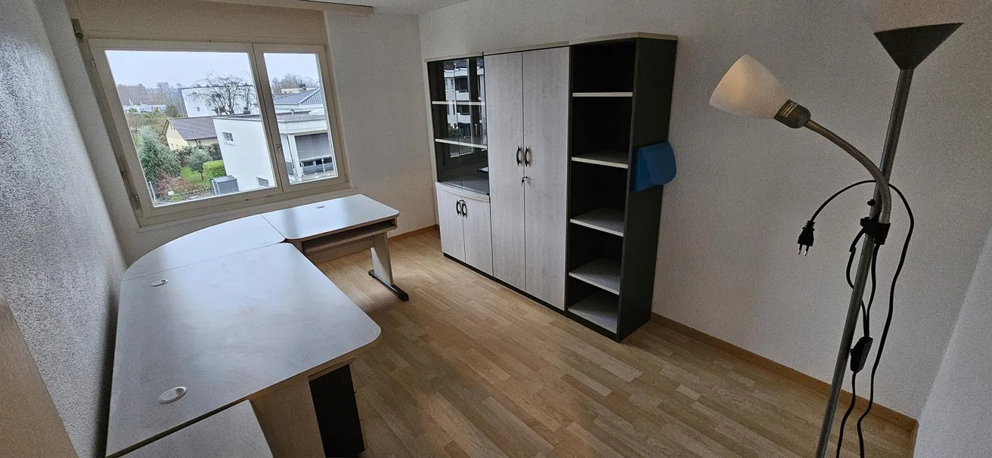 Appartement 3,5 pièces 100m2 dans le quartier prisé d'Altwiesen Würenlos - Photo 4 sur 5