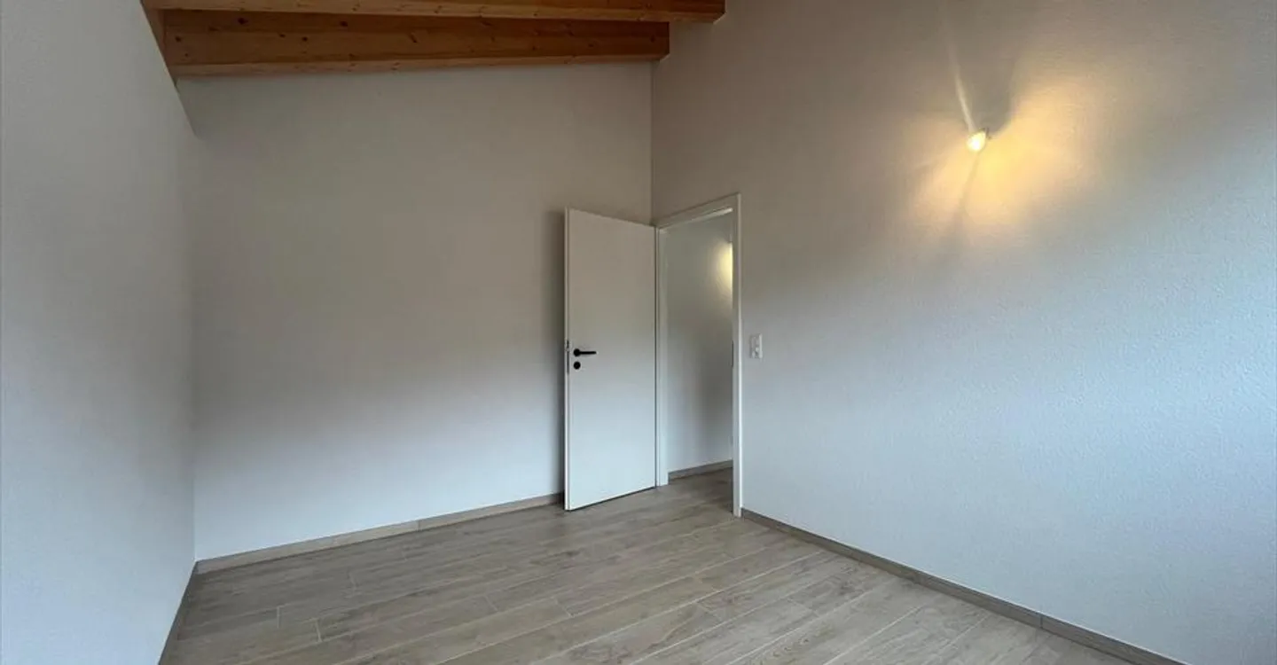 Immeuble mixte à louer - Photo 3 sur 7