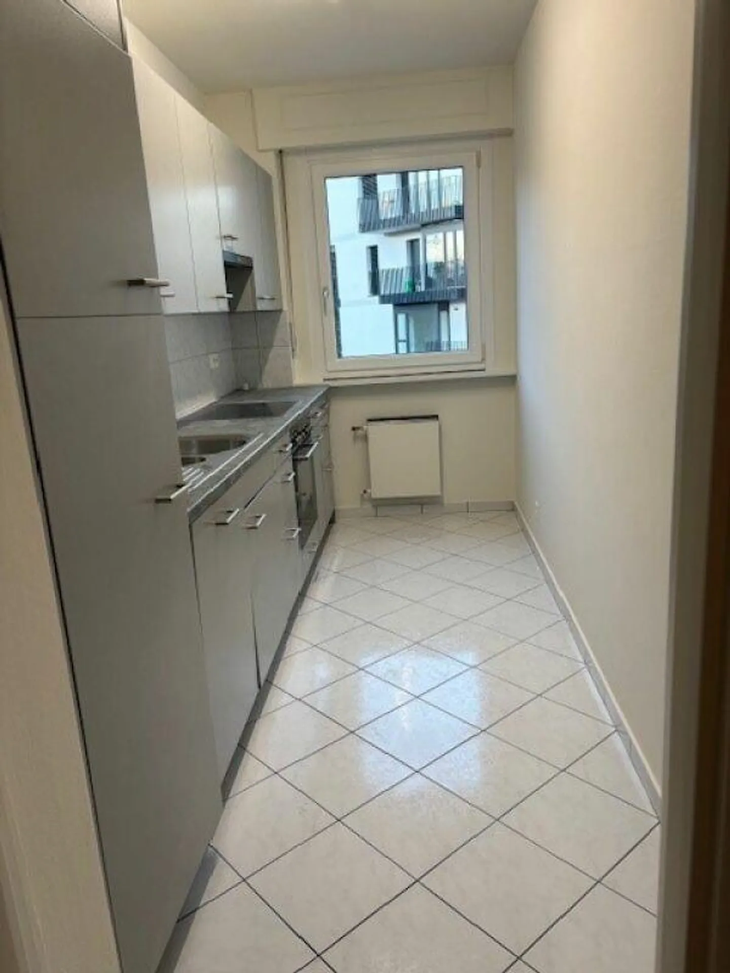 Appartamento luminoso con terrazza - Foto 1 di 8