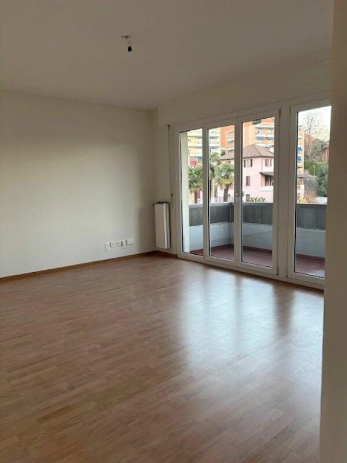 Appartamento luminoso con terrazza - Foto 8 di 8