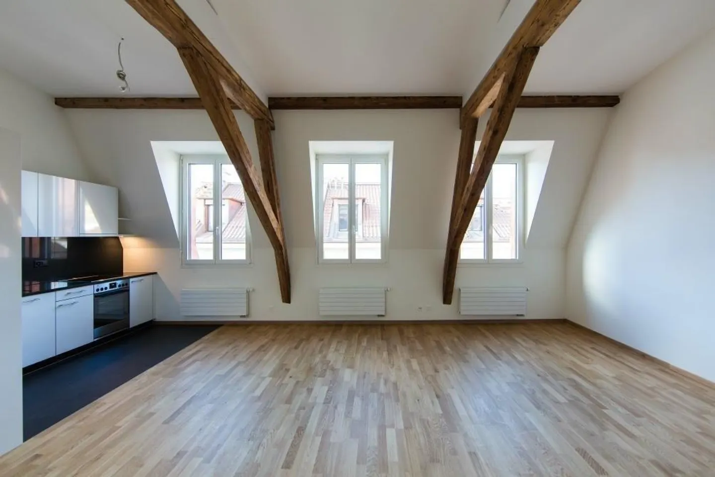 In un bel edificio di carattere! - Foto 5 di 6