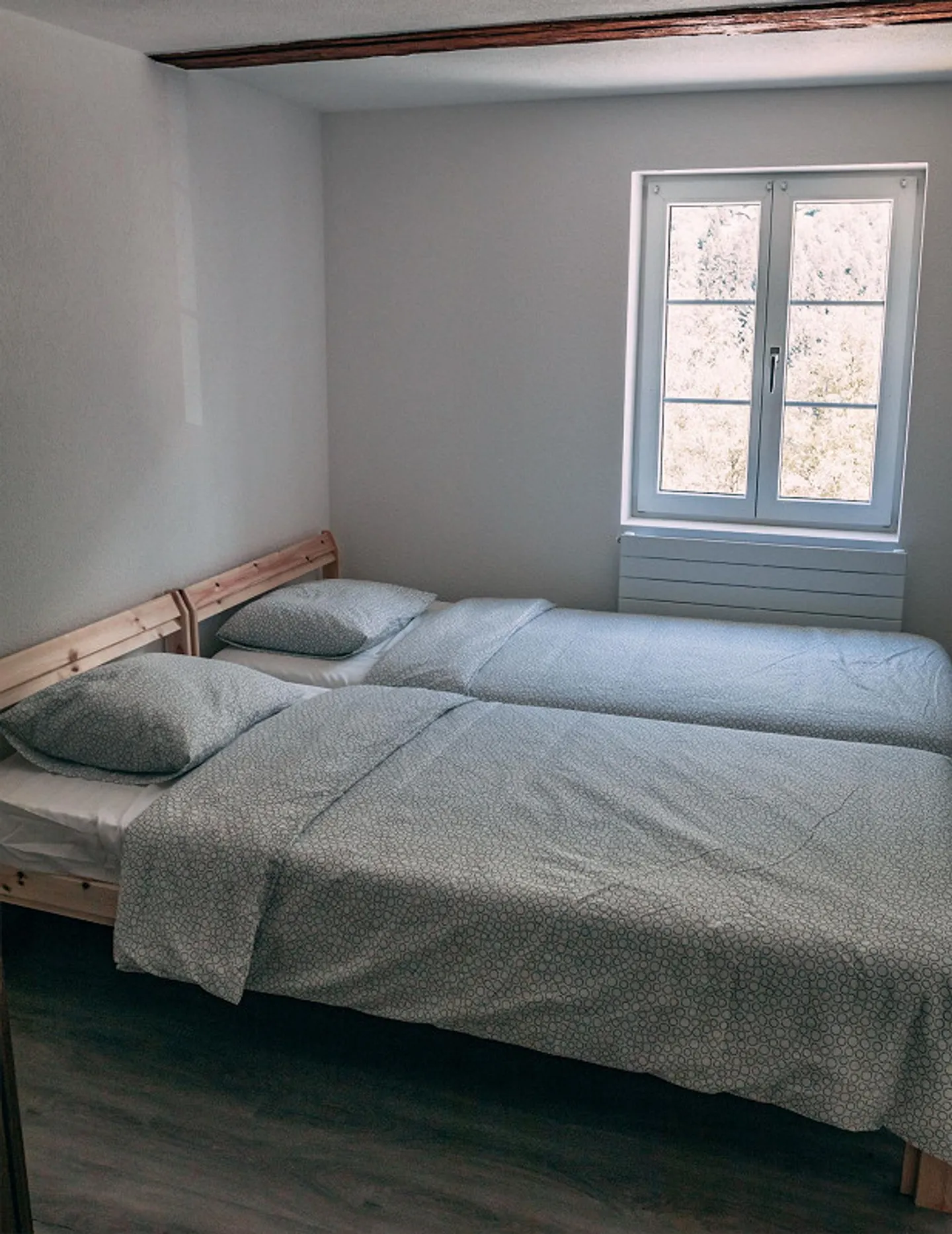 Charmante Dachwohnung in Wassen - Foto 2 von 3