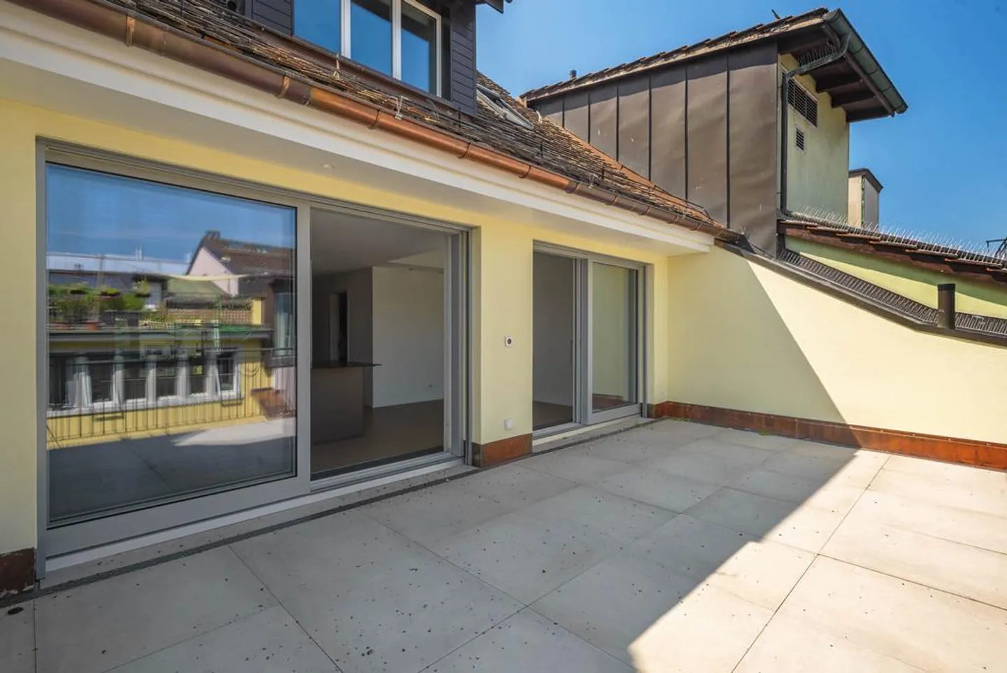 Einzigartige Wohnung mit grosszügiger Terrasse in der Altstadt - Foto 4 von 12