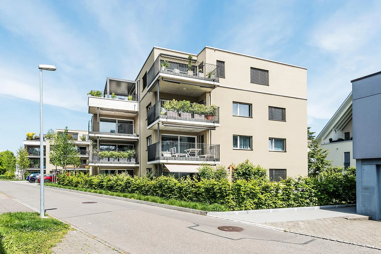 Moderne 3.5-Zimmerwohnung mit Komfort und Stil - Foto 1 von 11