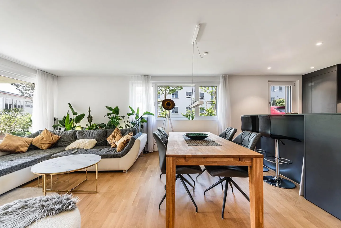 Moderne 3.5-Zimmerwohnung mit Komfort und Stil - Foto 2 von 11