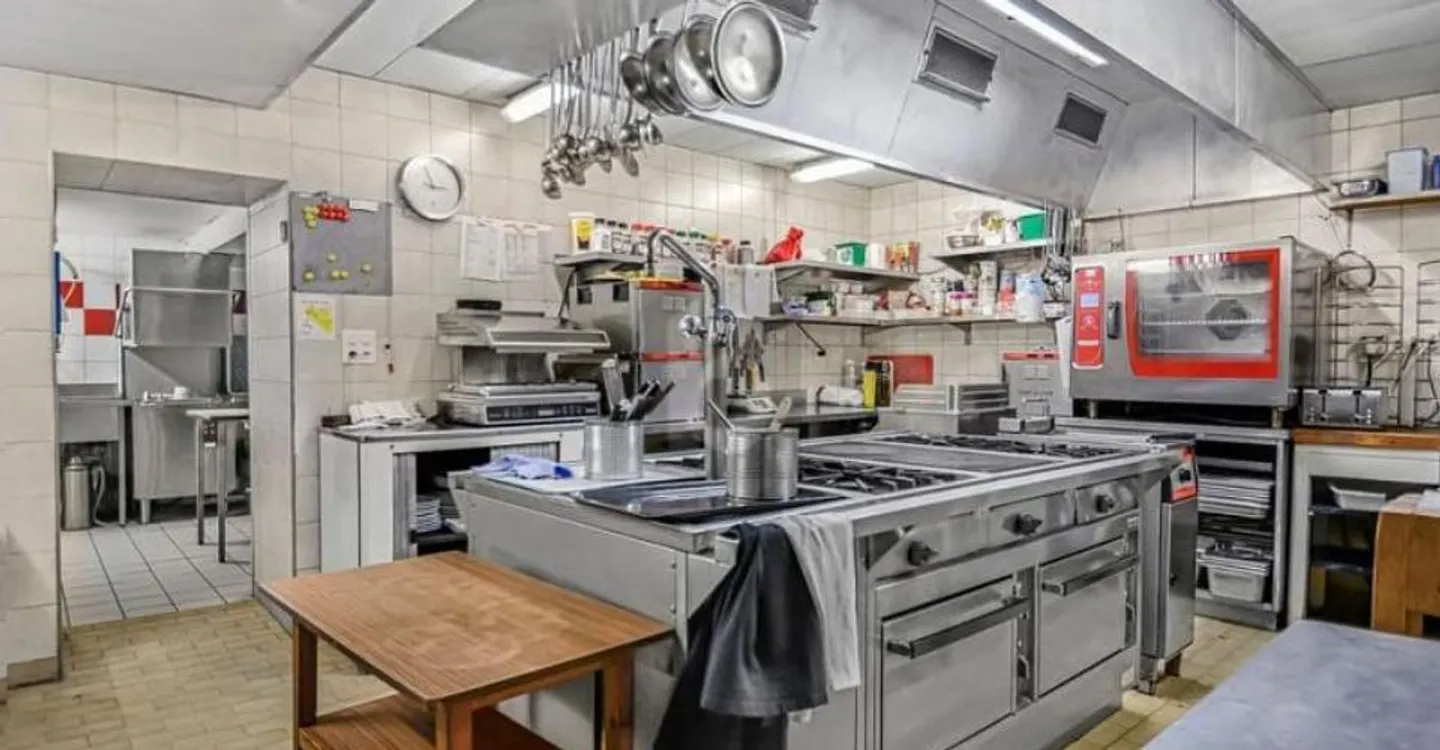 OPPORTUNITÉ RARE DANS UN VILLAGE DYNAMIQUE - Foto 4 di 5