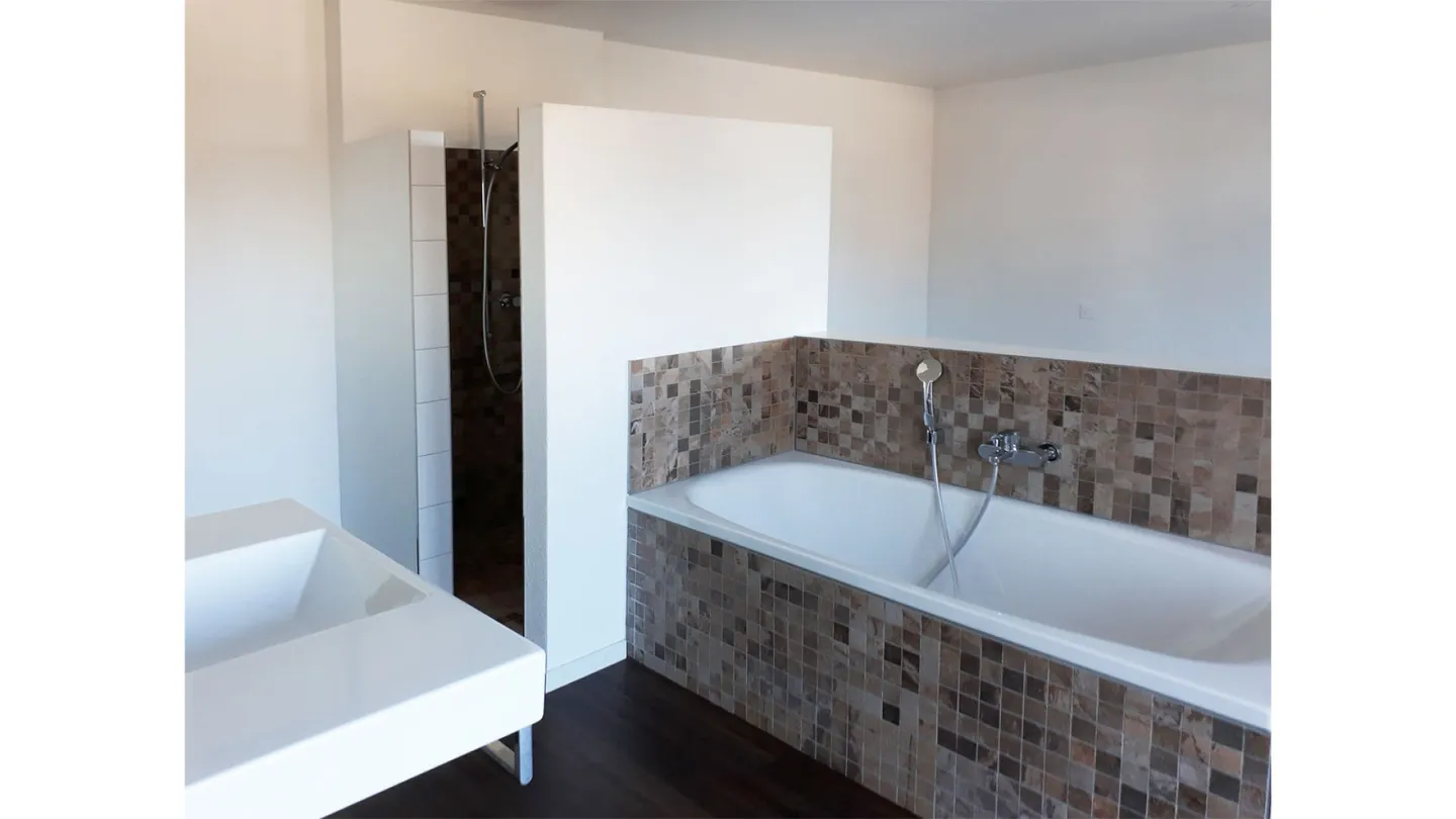 Stylish Attica City apartment - Photo 2 of 7