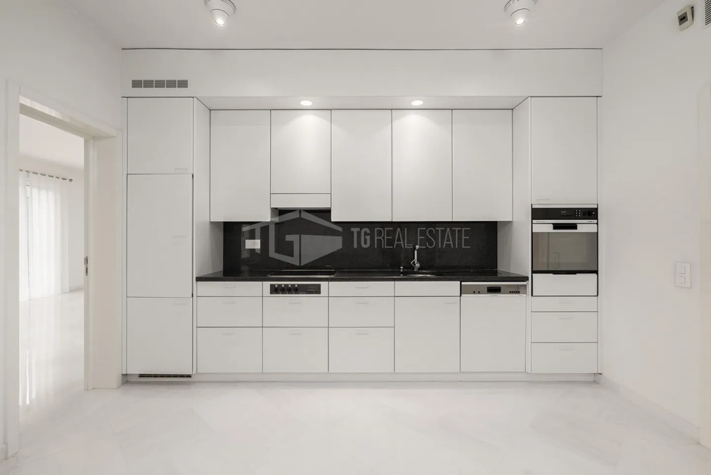 Attico elegante con 3,5 stanze nel centro di Lugano - Foto 6 di 11