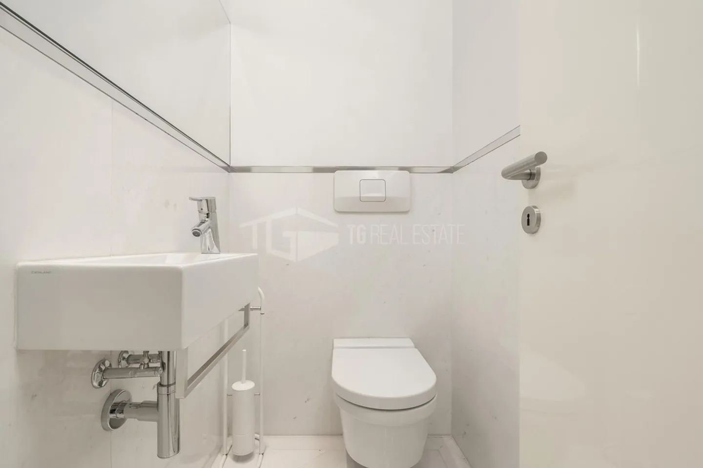 Attico elegante con 3,5 stanze nel centro di Lugano - Foto 3 di 11