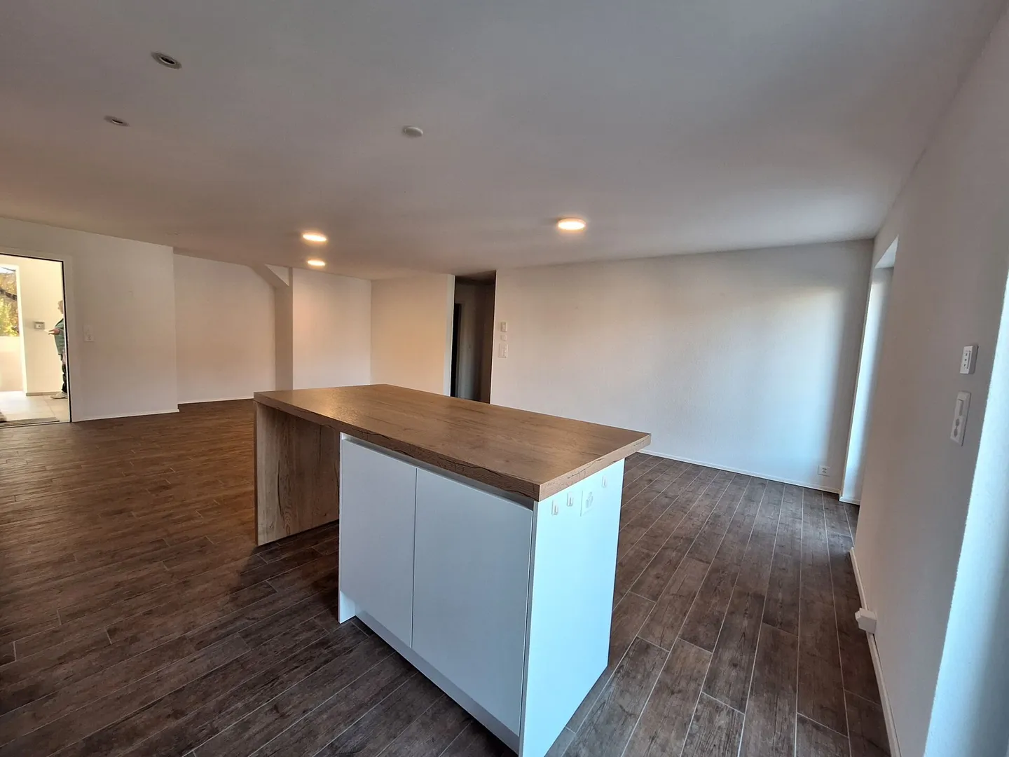 Renovated! 3.5-room apartment with balcony - Photo 4 of 9