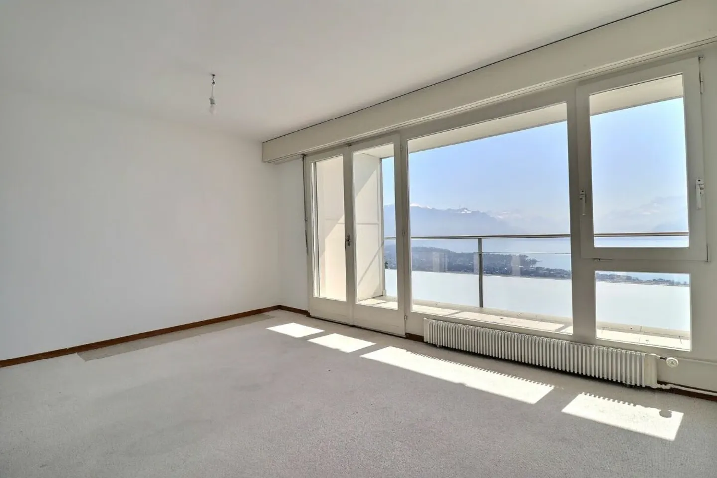 Duplex de 3,5 pièces + bureau avec un grand potentiel et une vue imprenable - Photo 11 sur 21
