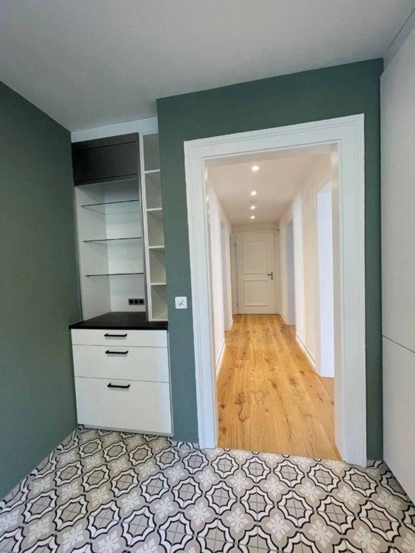 Appartamento 4 locali elegantemente ristrutturato - Foto 9 di 23