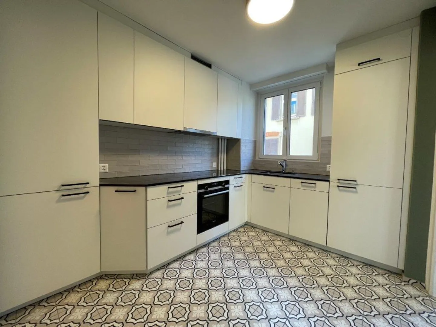 Appartamento 4 locali elegantemente ristrutturato - Foto 10 di 23