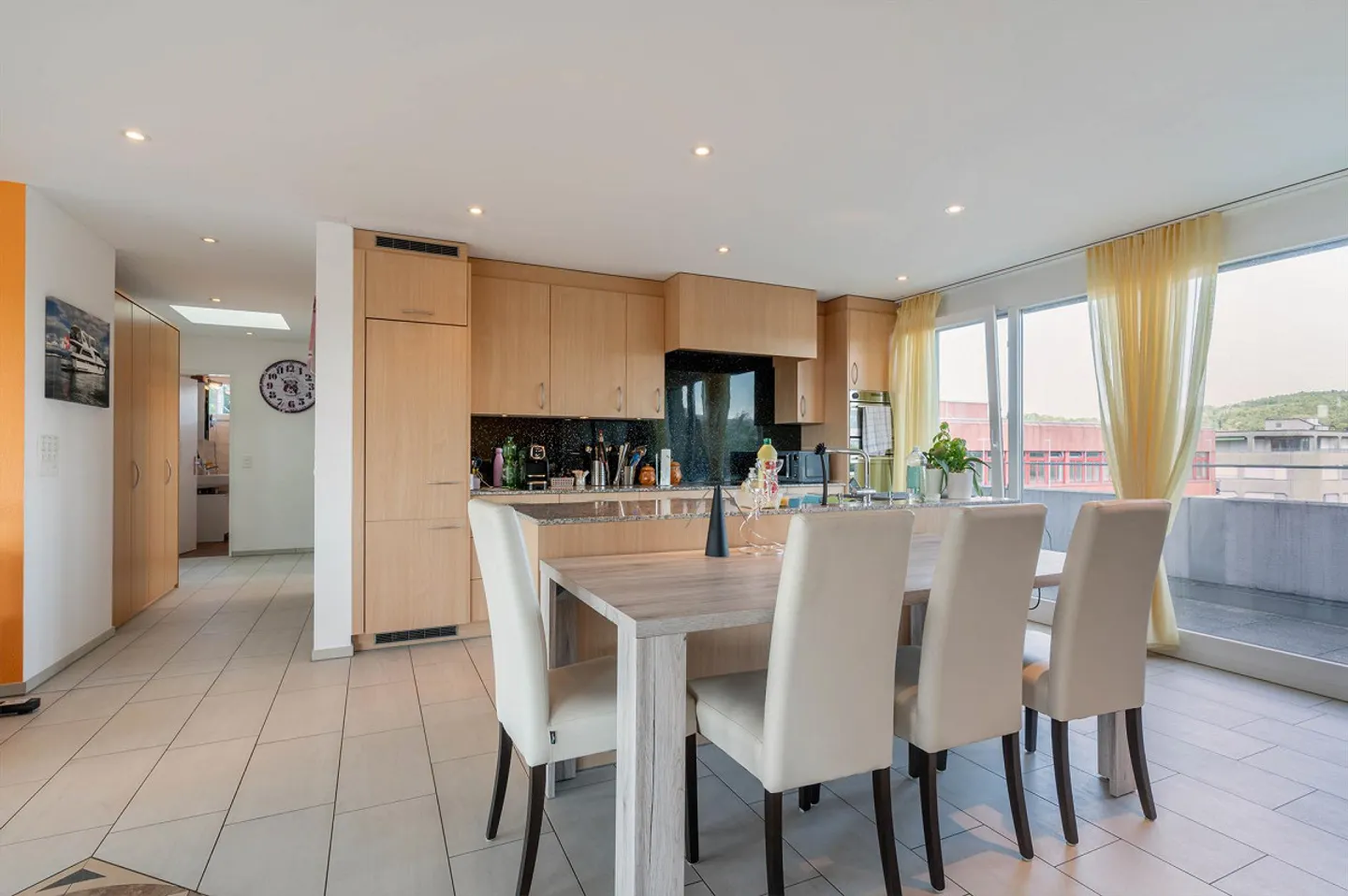 Dreamlike 4.5-Room Penthouse Apartment with Panorama Terrace - Photo 5 of 8