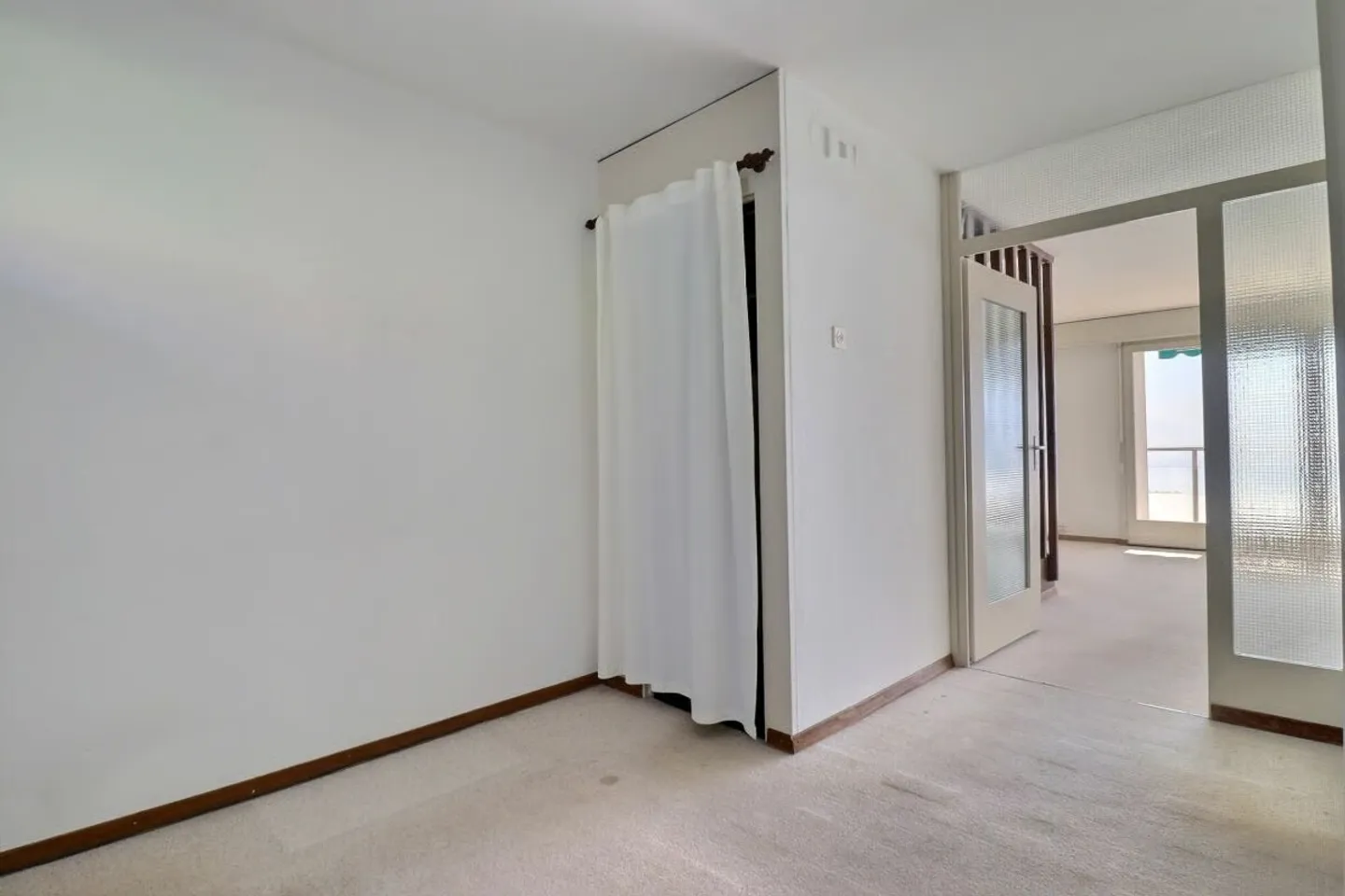 Duplex de 3,5 pièces + bureau avec un grand potentiel et une vue imprenable - Photo 18 sur 21