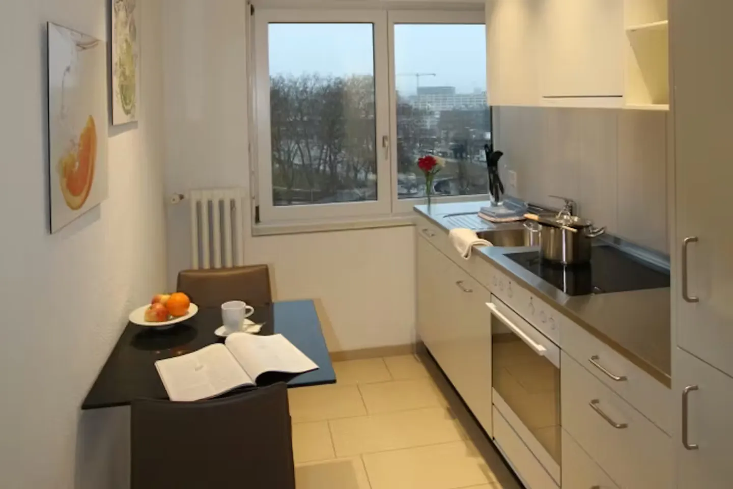 Apartment for rent - Photo 3 of 7