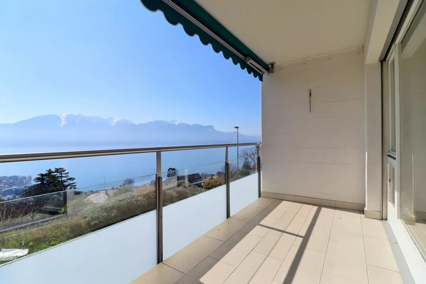 Duplex de 3,5 pièces + bureau avec un grand potentiel et une vue imprenable - Photo 20 sur 21