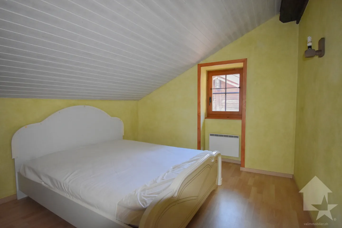 Authentic village house with two apartments - Photo 9 of 16