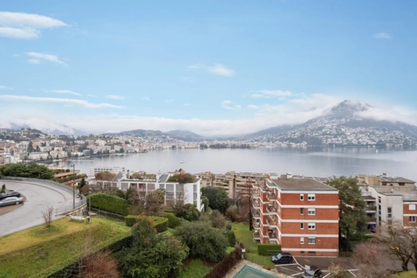 Appartement spacieux de 5,5 pièces avec vue sur le lac - Photo 1 sur 13