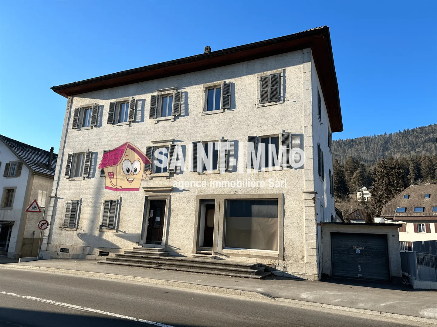 Edificio residenziale - Foto 1 di 17
