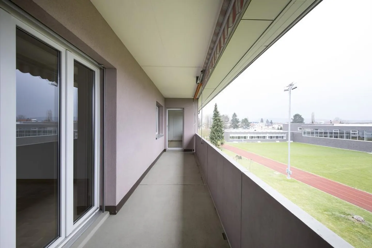 Ampio e luminoso appartamento familiare in una posizione tranquilla! - Foto 6 di 7