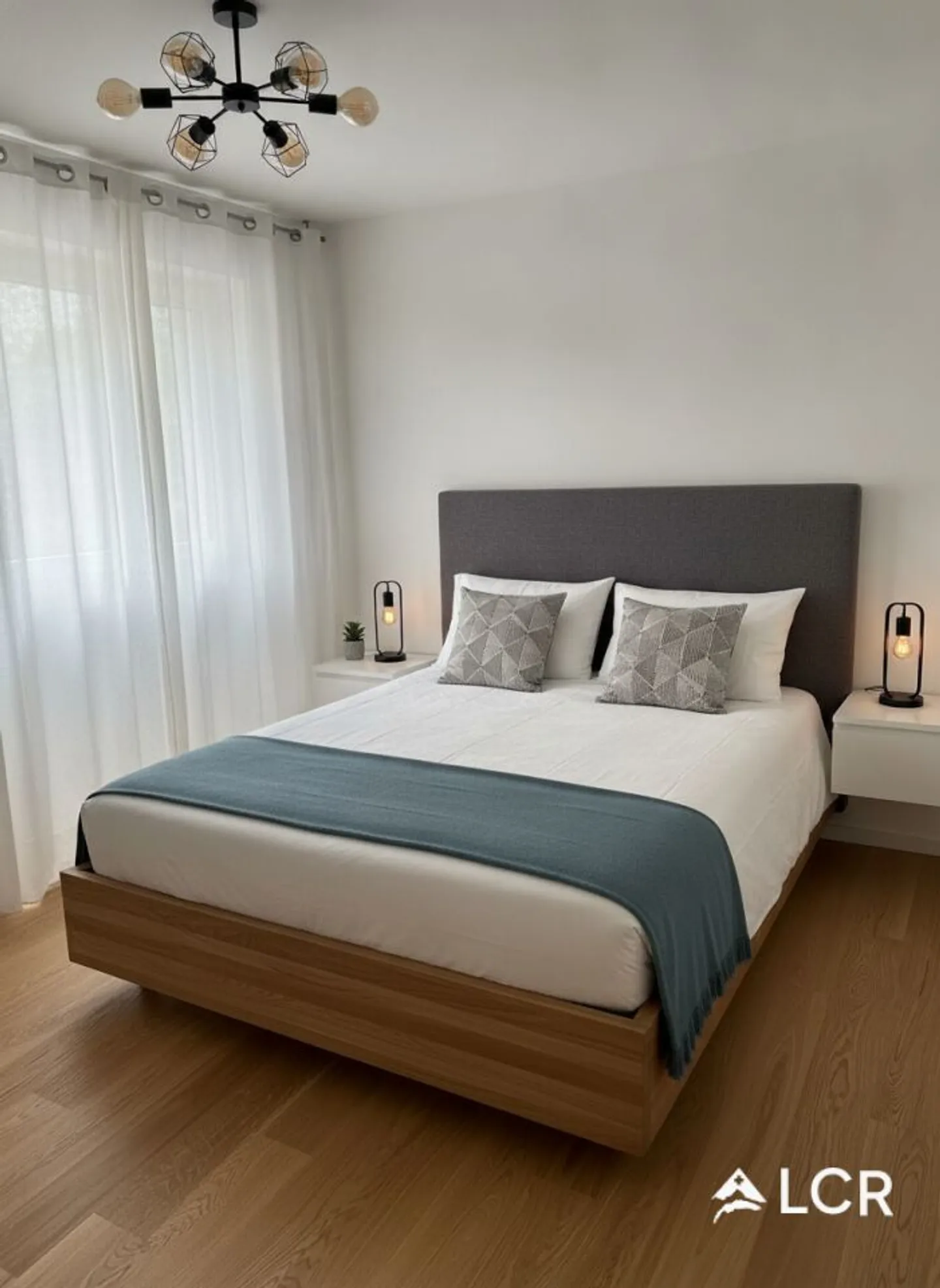 Beautiful 2.5-room apartment in Geneva - Photo 3 of 9