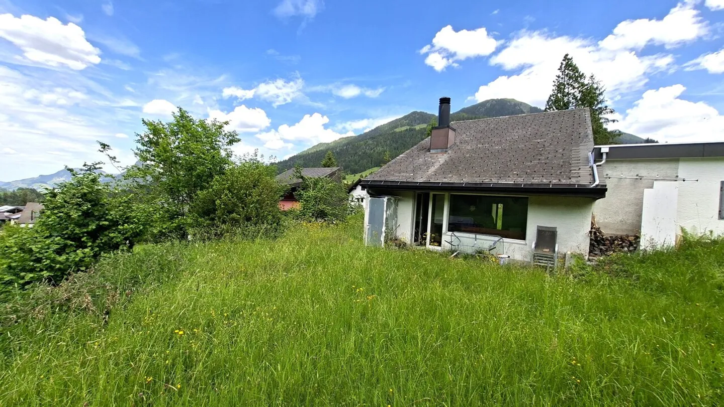 Single-family house with character in a quiet location - Photo 10 of 10