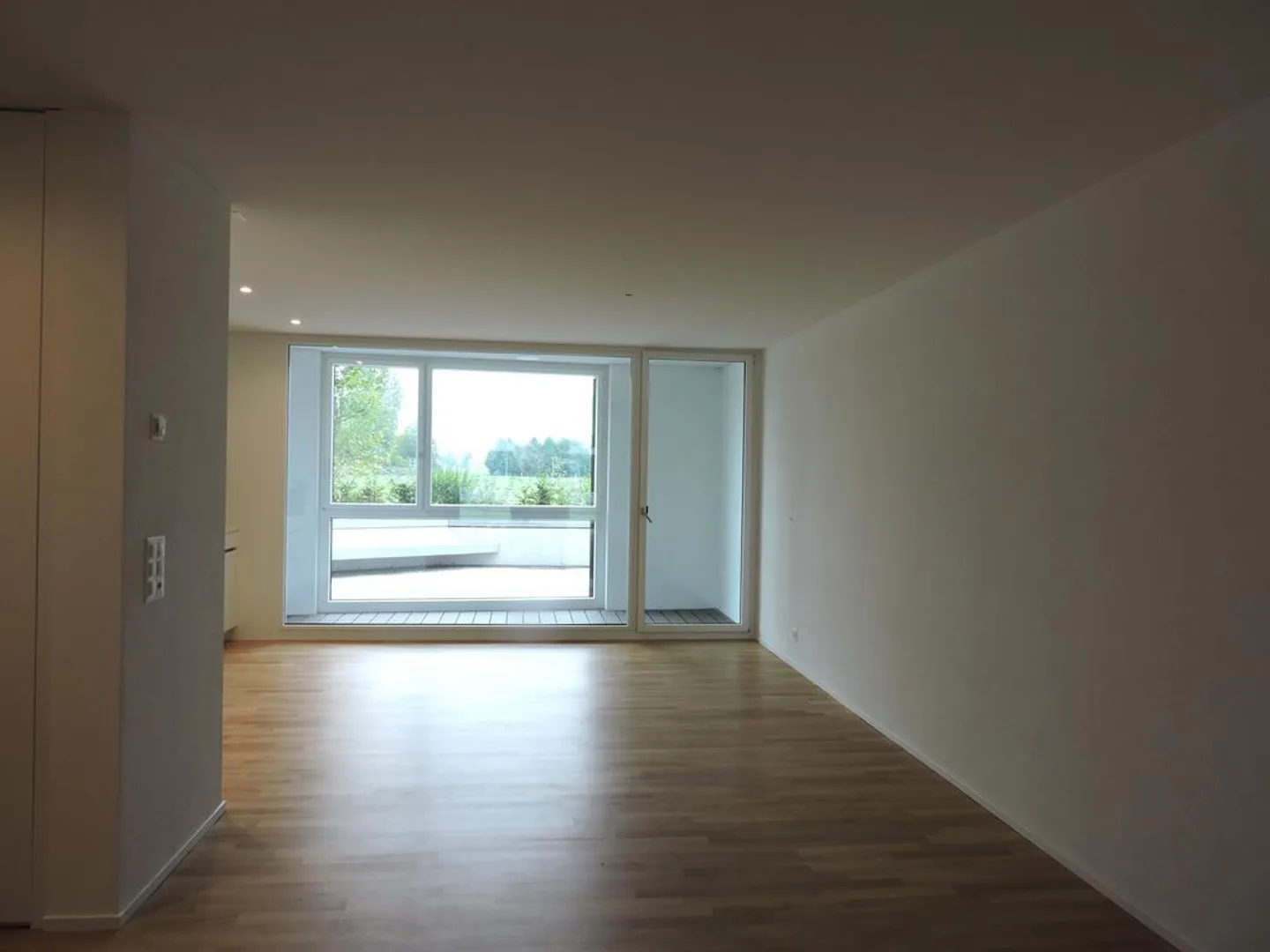 Ideal for Commuters - 2.5 Room Apartment in Zug - Photo 3 of 9