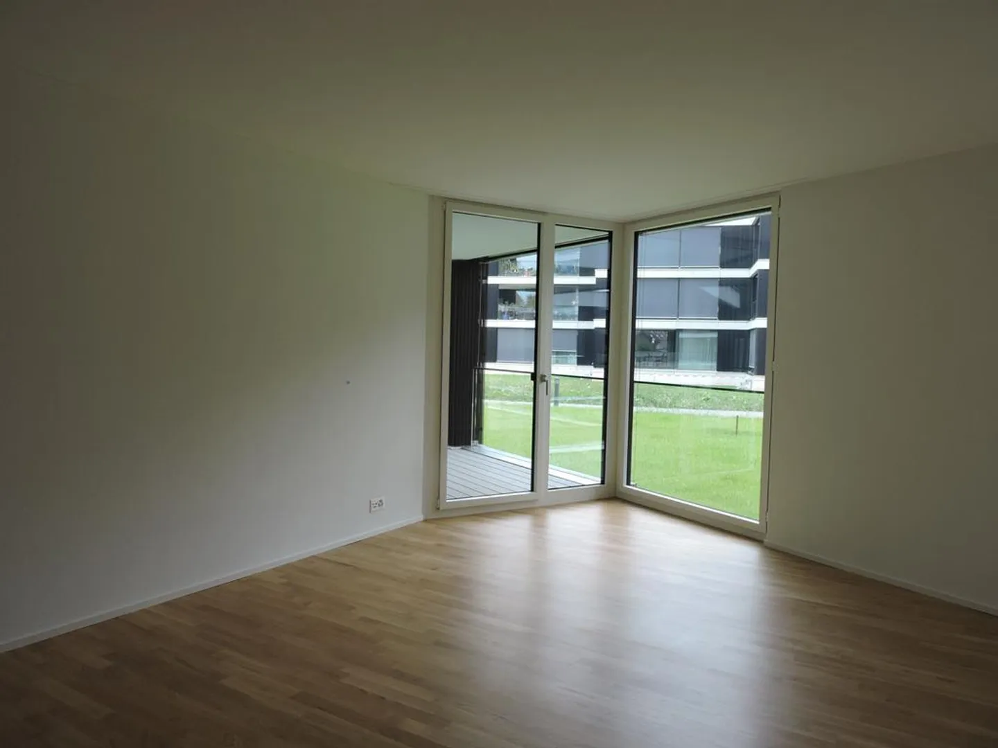 Ideal for Commuters - 2.5 Room Apartment in Zug - Photo 6 of 9