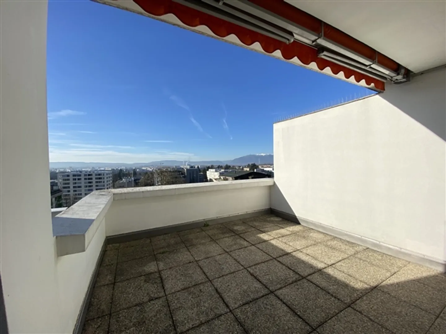 Appartamento duplex - vista mozzafiato su Ginevra - Foto 13 di 15