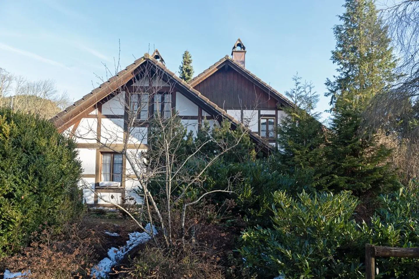 Maison de 4 pièces avec espace jardin dans un quartier résidentiel calme - Photo 7 sur 8