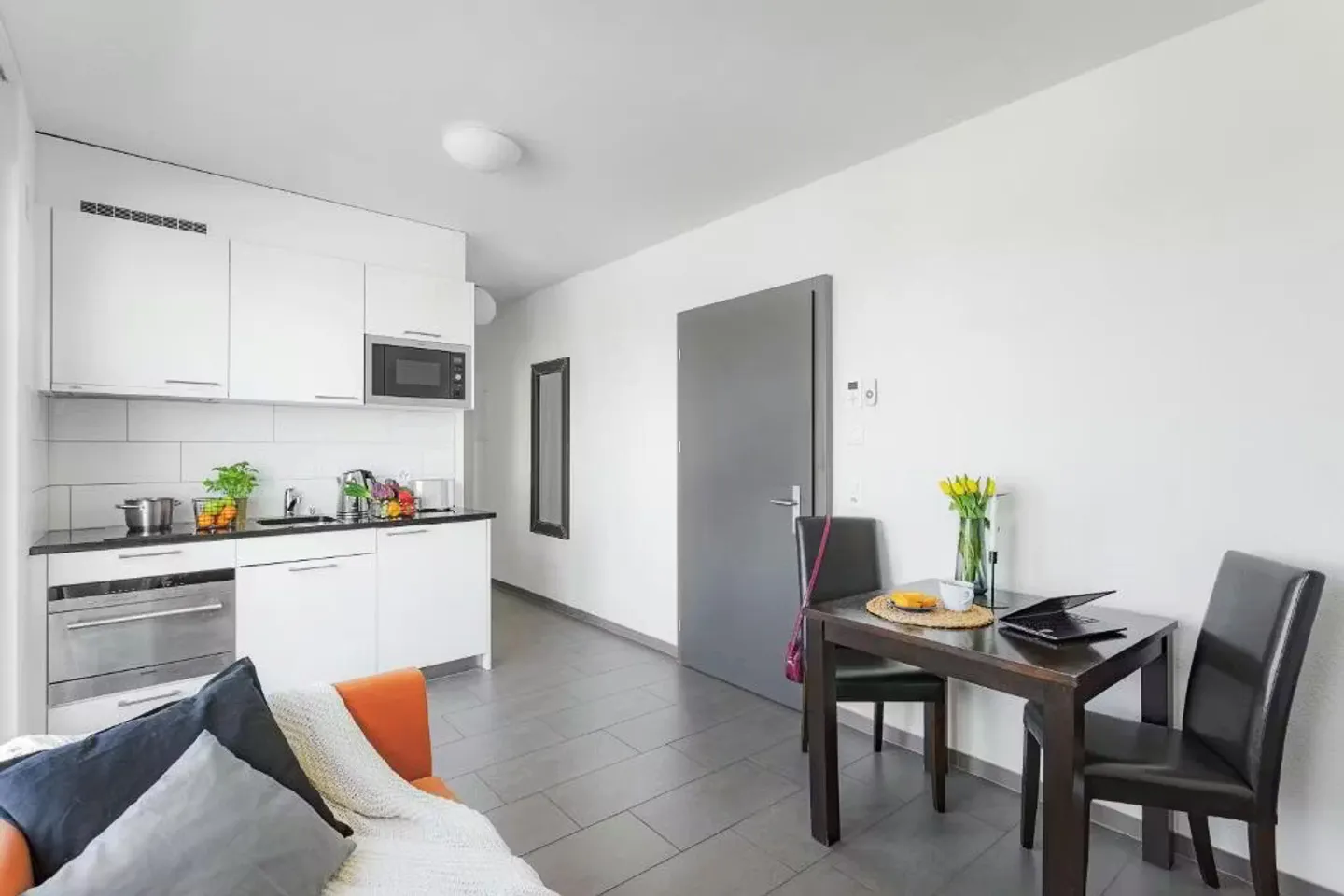 Apartment for rent - Photo 2 of 5