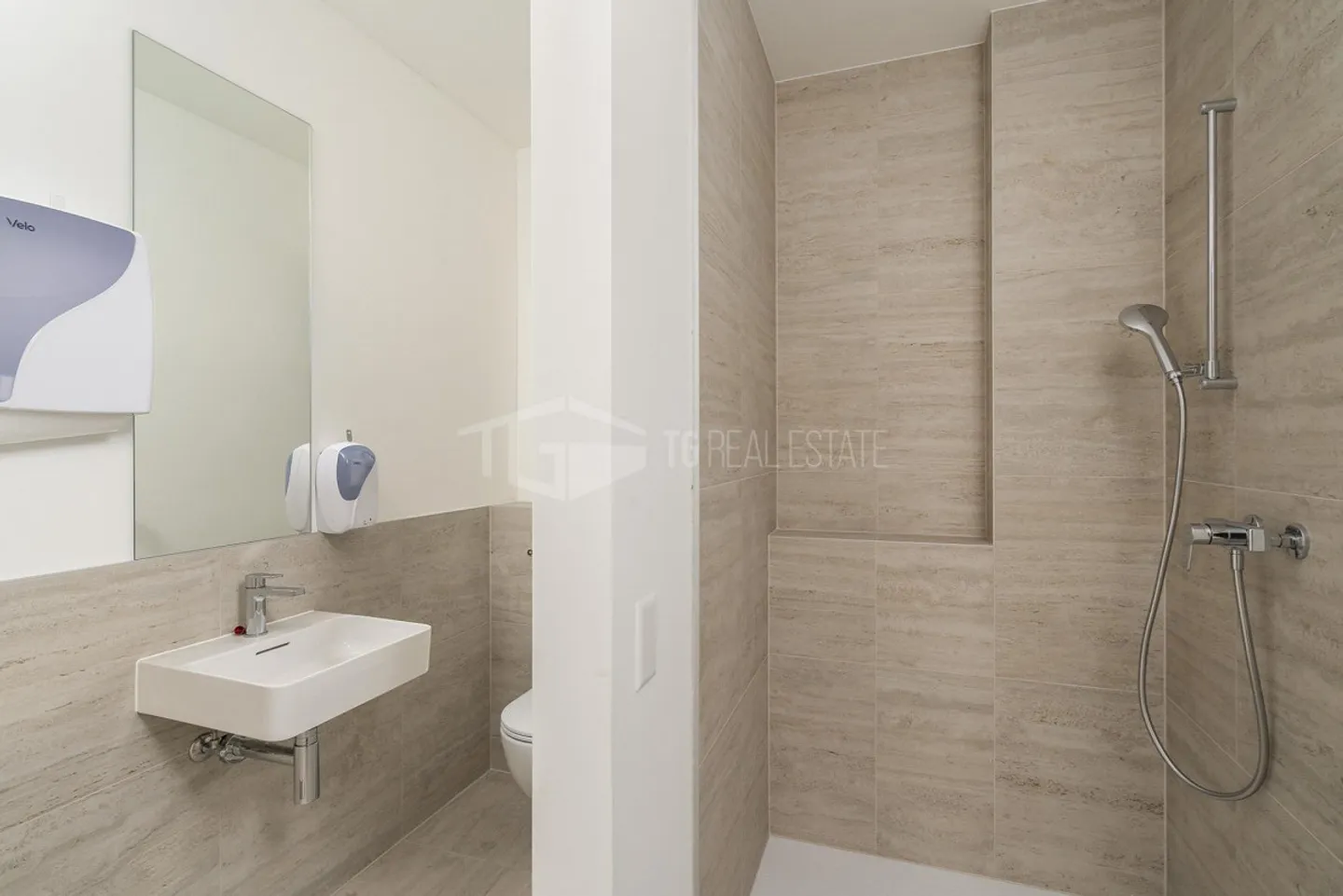 Ufficio moderno con 7 stanze a Molino Nuovo - Foto 3 di 13