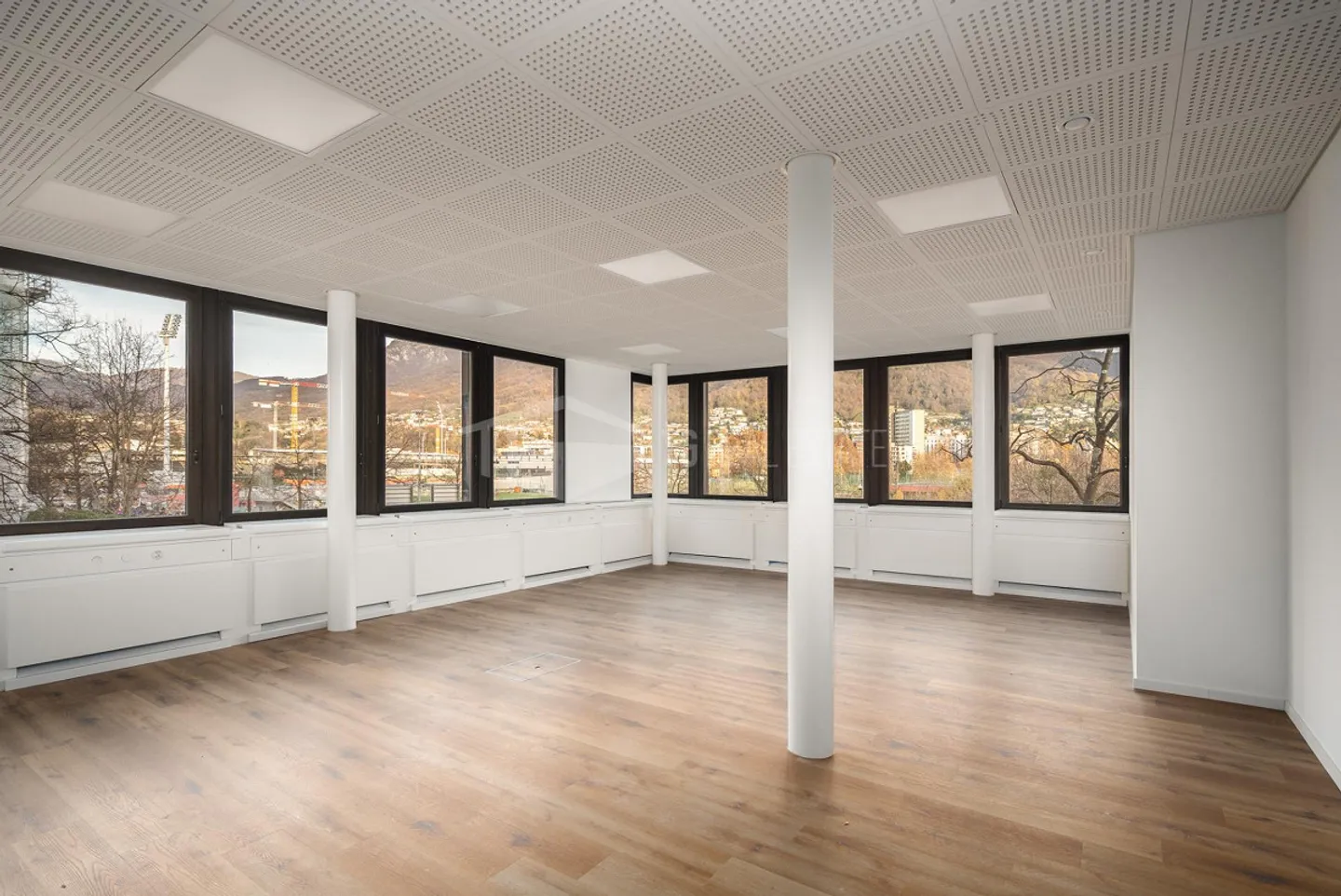 Ufficio moderno con 7 stanze a Molino Nuovo - Foto 6 di 13