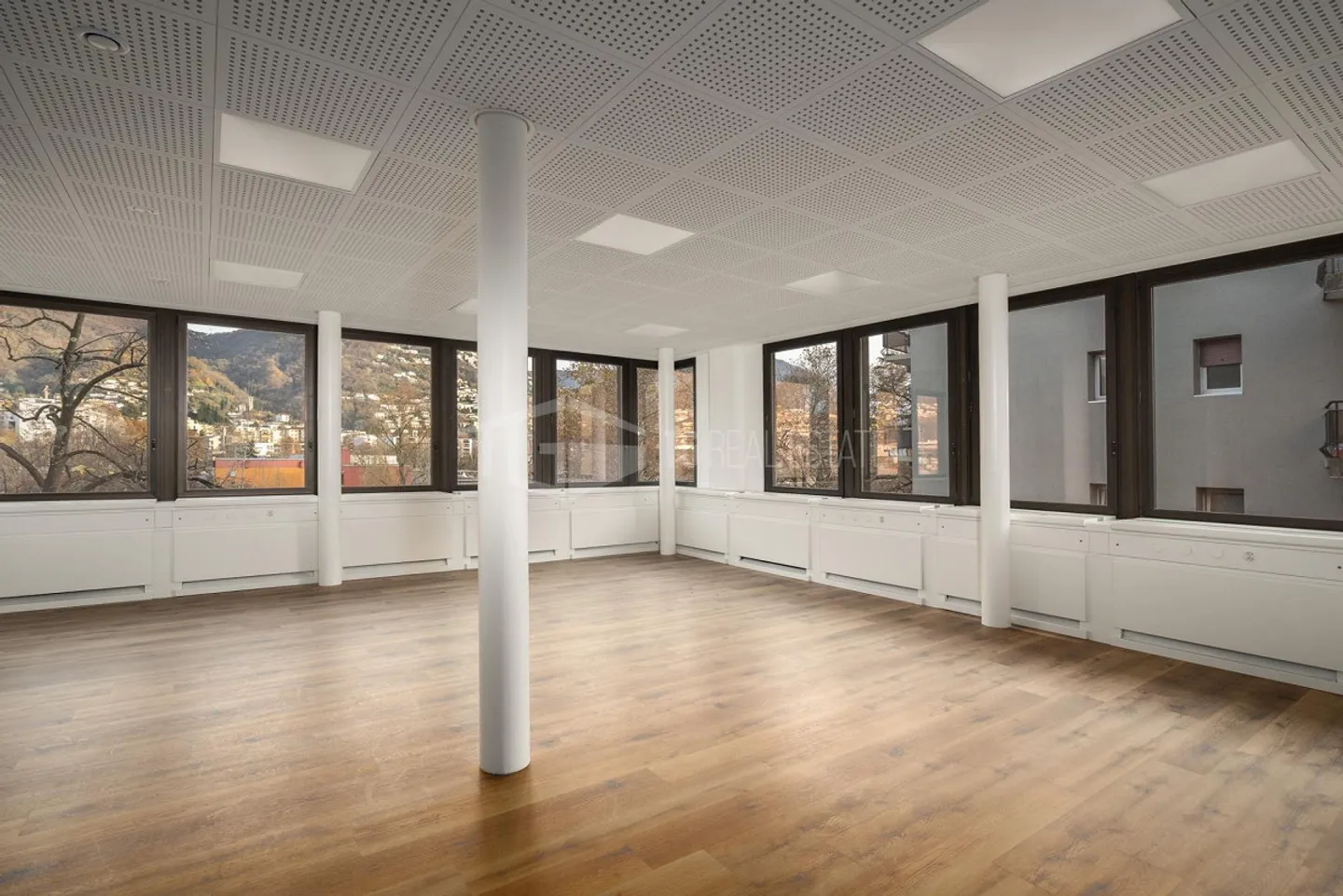 Ufficio moderno con 7 stanze a Molino Nuovo - Foto 7 di 13