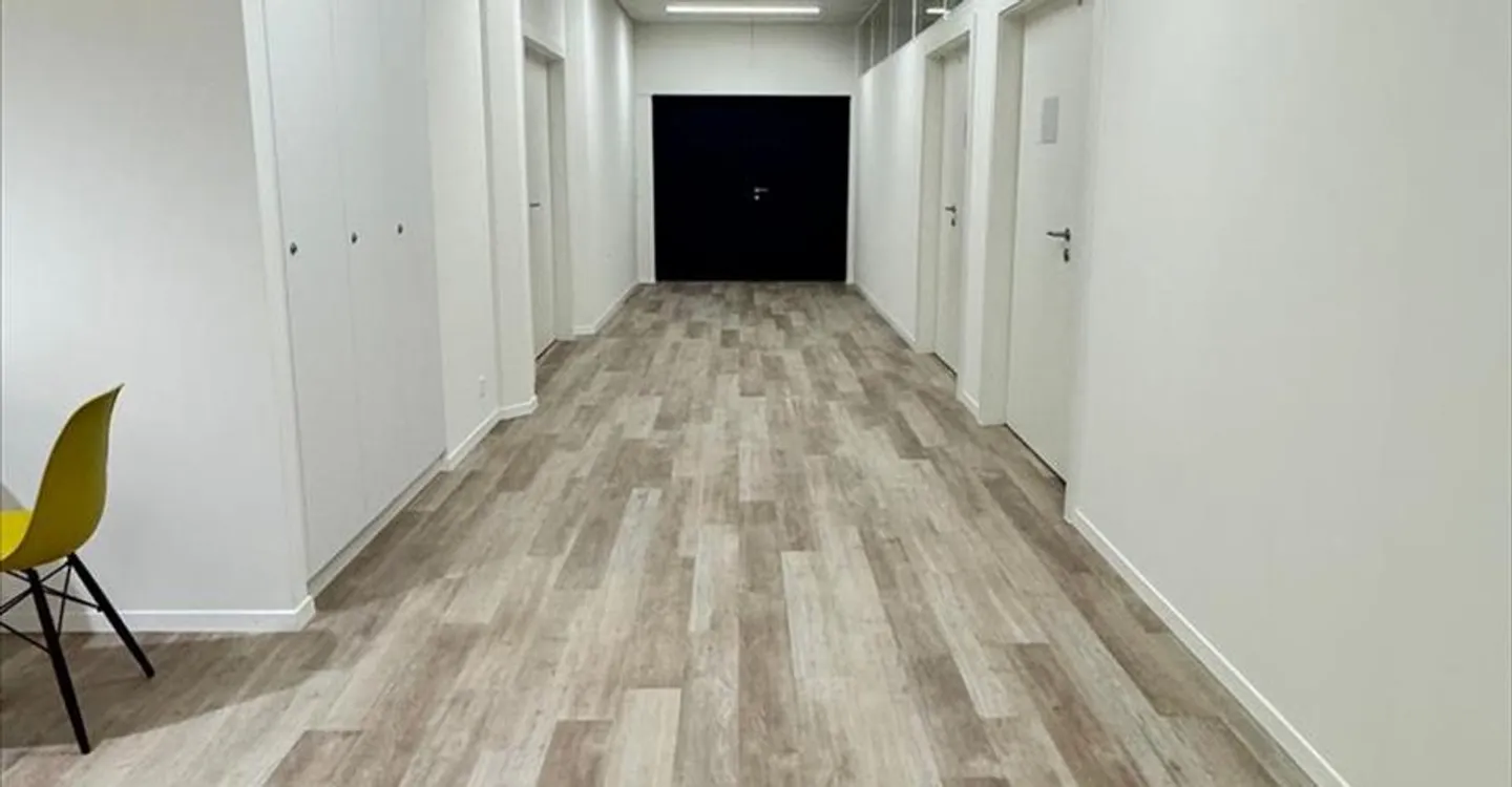 Mischgenutztes Gebäude mieten - Foto 5 von 8