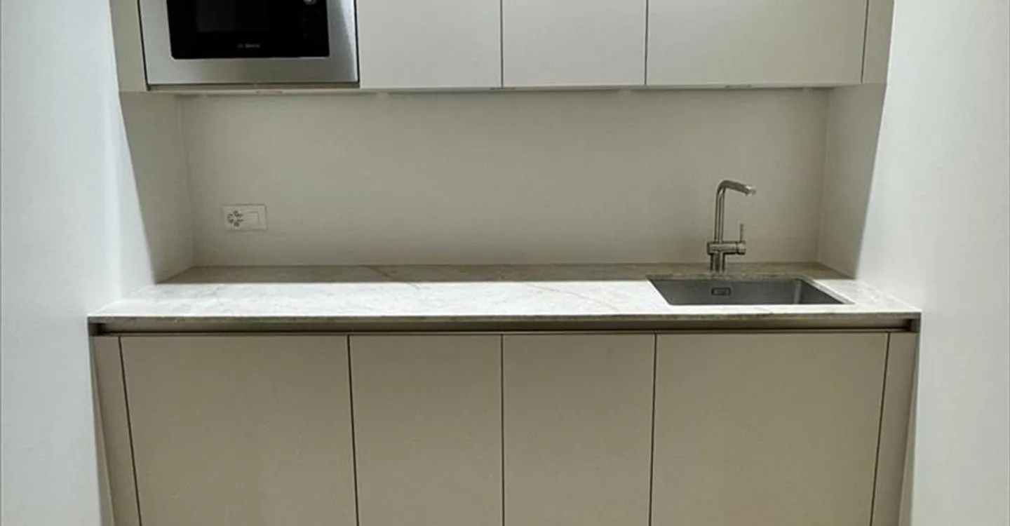 Mischgenutztes Gebäude mieten - Foto 4 von 8