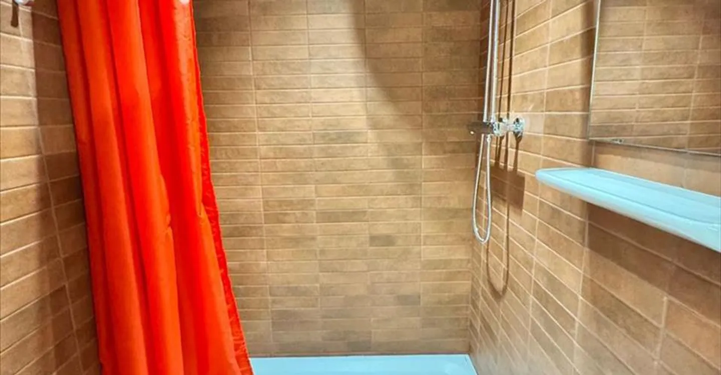 Mischgenutztes Gebäude mieten - Foto 8 von 8