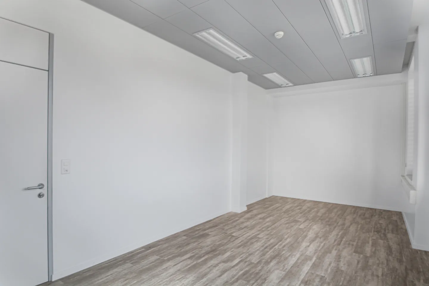 Commercial for rent - Photo 6 of 13
