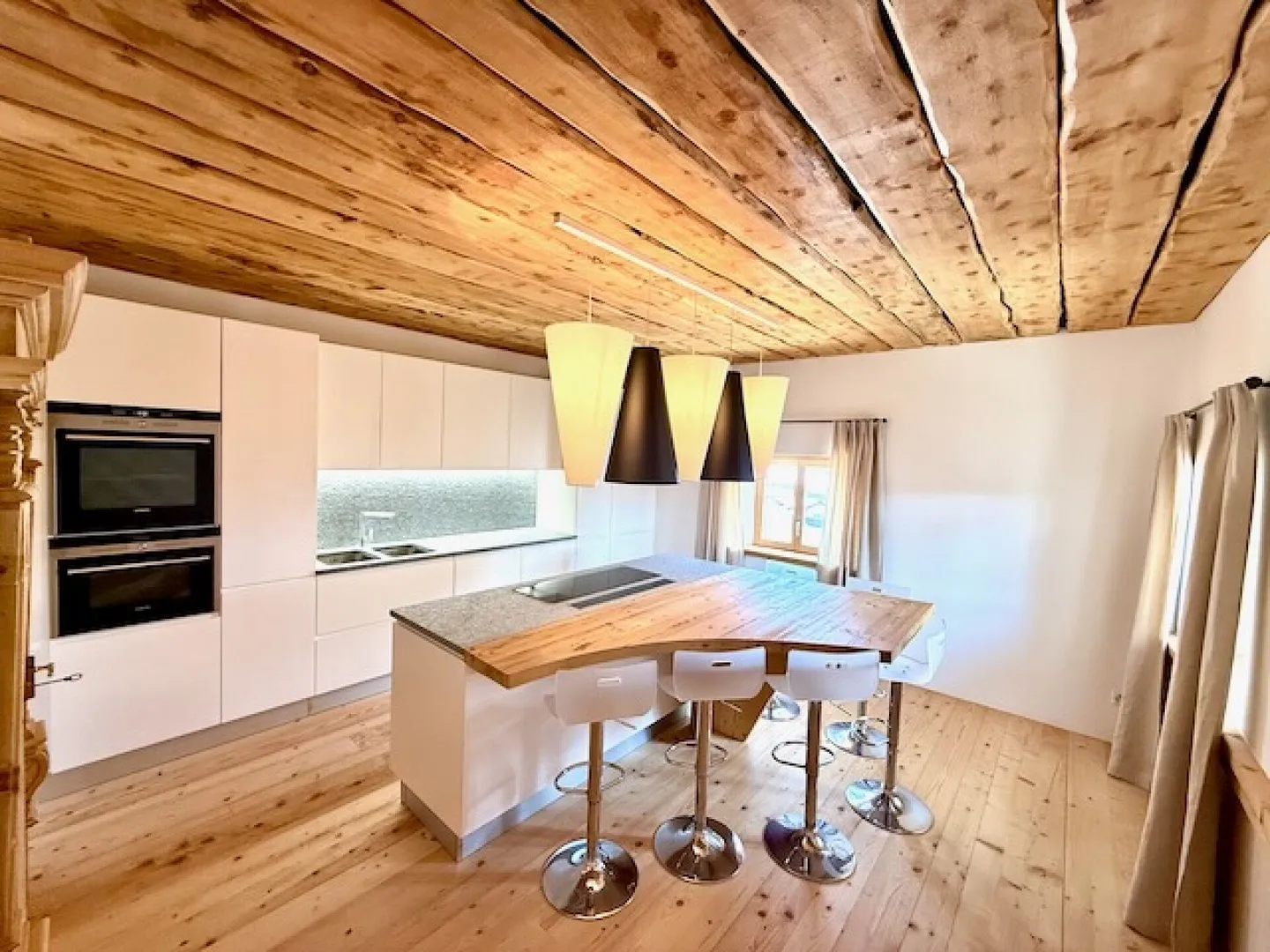 Charming Apartment in Engadine - Photo 3 of 12