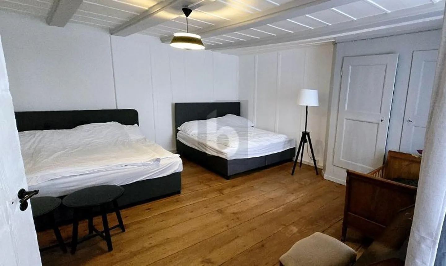 BÜRO IM HERZEN DER ALTSTADT VON MURTEN - Foto 2 von 6