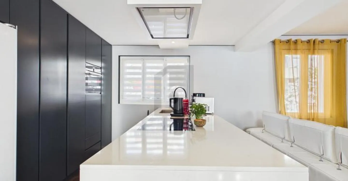 BELLE VILLA RÉNOVÉE AVEC 3 APPARTEMENTS ET JARDIN - Photo 4 sur 6