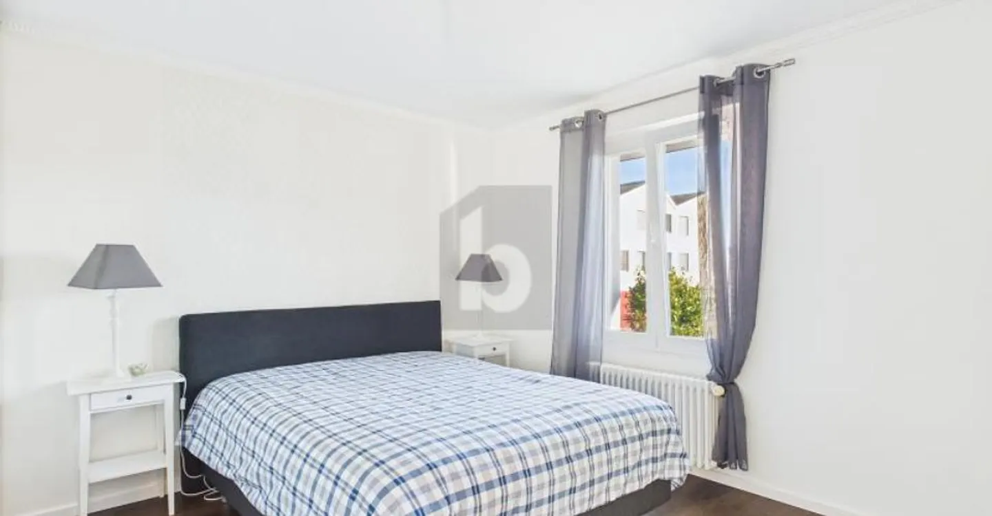 BELLE VILLA RÉNOVÉE AVEC 3 APPARTEMENTS ET JARDIN - Photo 5 sur 6