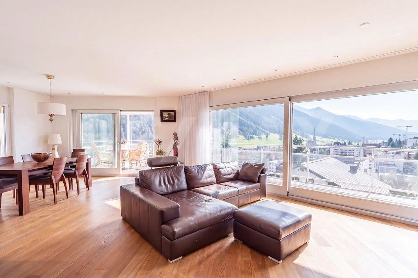 Exclusive Living Comfort in Elevated Location - Photo 3 of 10